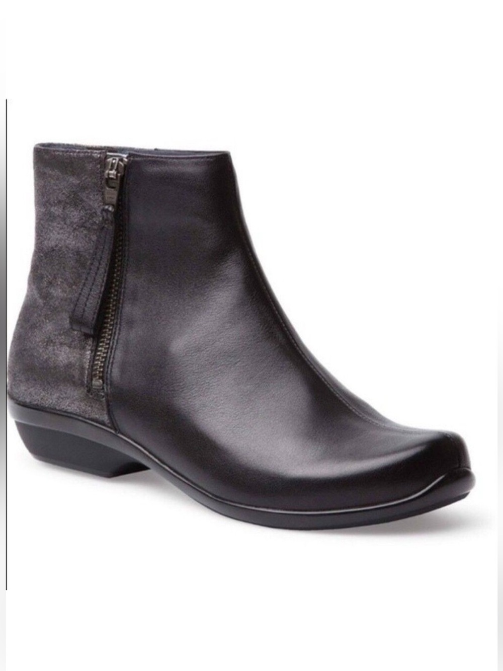 Dansko Otis Black Metallic Side Zip Moto Ankle Bootie Size: 8/38